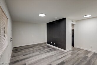 1922 Fairfield Ave in Las Vegas, NV - Building Photo - Building Photo