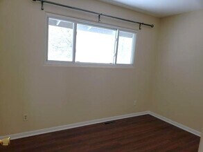70 Pine Ct in Crystal Lake, IL - Building Photo - Building Photo