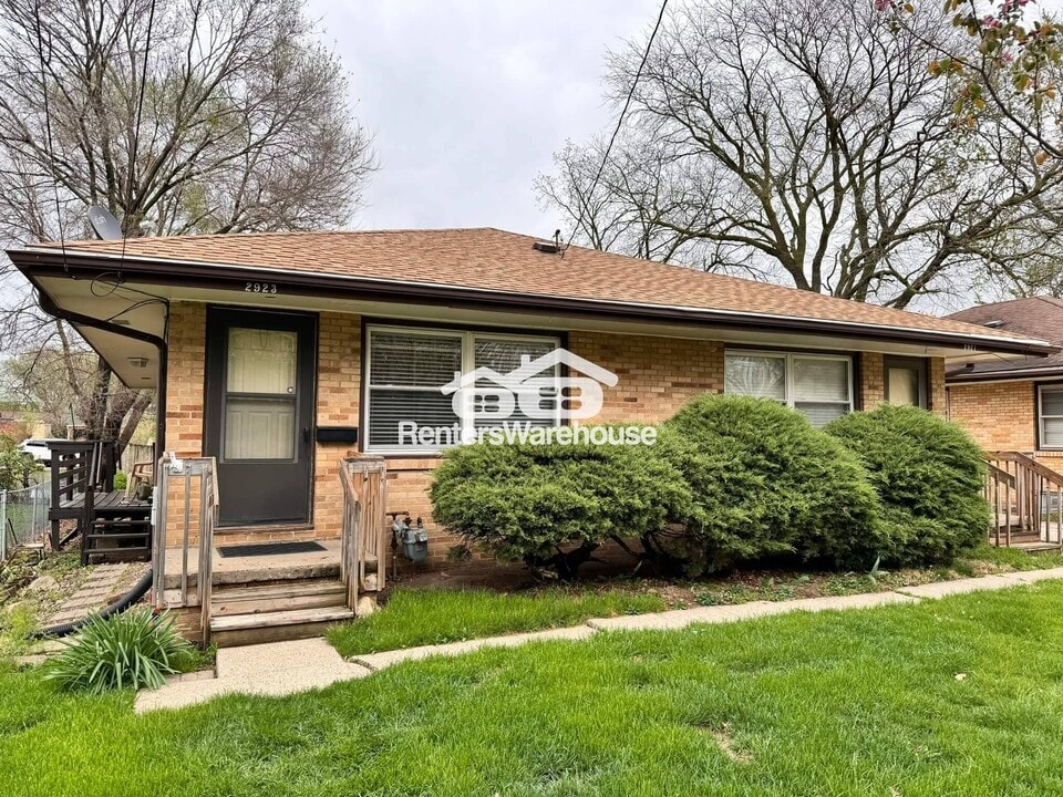 2923 49th Pl in Des Moines, IA - Building Photo