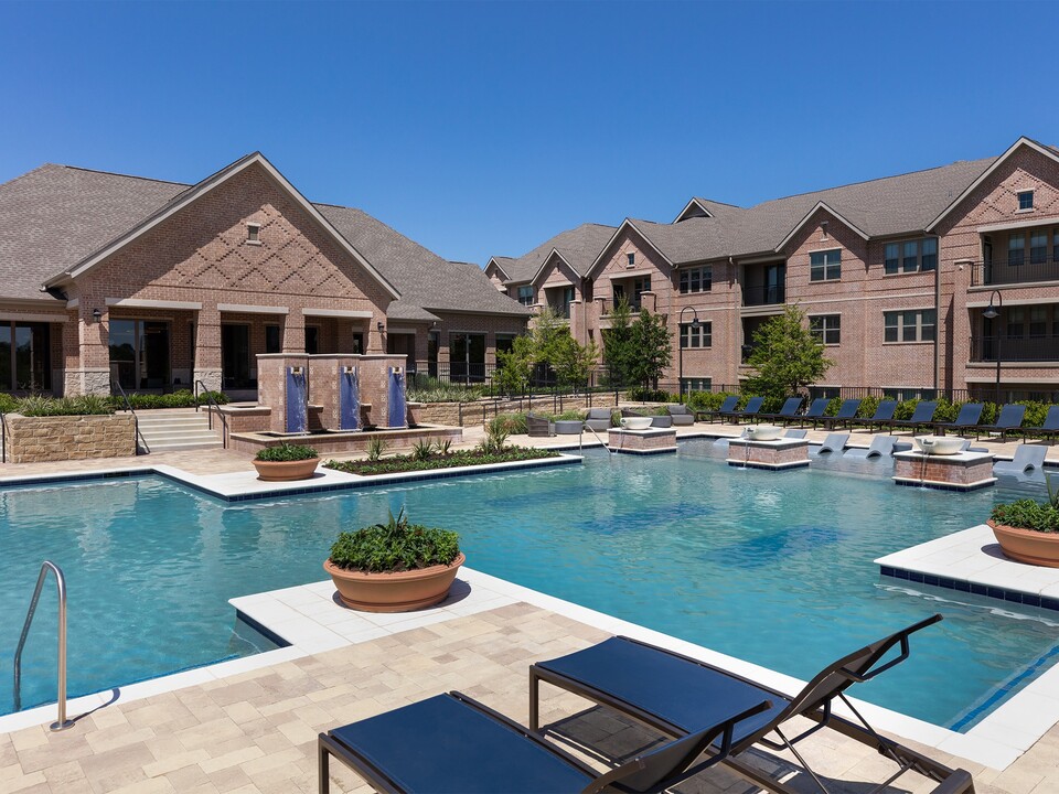AVE Las Colinas in Irving, TX - Foto de edificio
