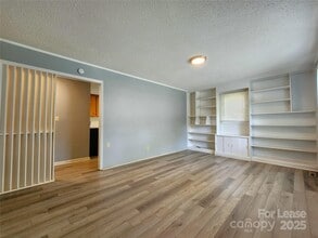 91 St Charles Ave NE in Concord, NC - Building Photo - Building Photo