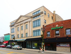 Madison Retail in Forest Park, IL - Building Photo - Building Photo