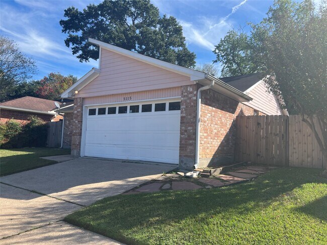 5115 Autumn Forest Dr in Houston, TX - Building Photo - Building Photo
