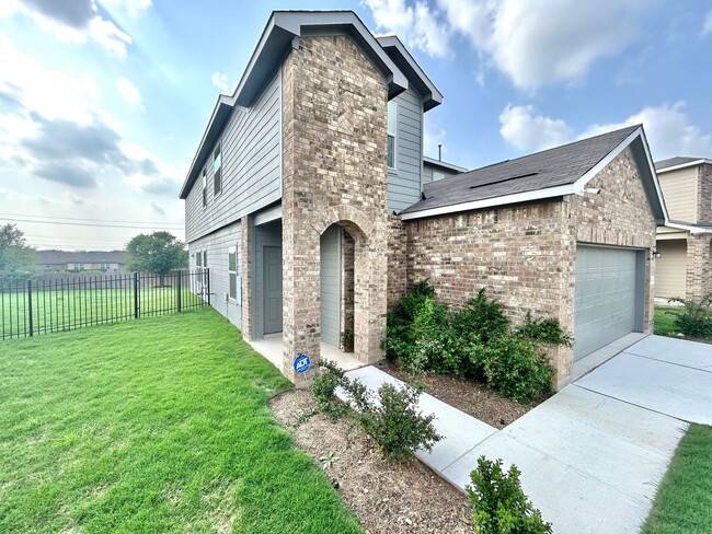 10412 Premier Park St in Austin, TX - Building Photo - Building Photo