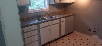 1219 E Cherry St in Blytheville, AR - Building Photo