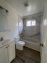 9719 Cherry St in Oakland, CA - Building Photo - Building Photo