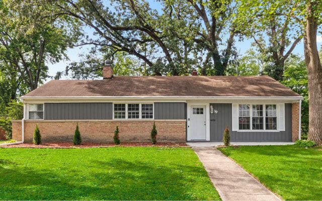 property at 19 Apple Ln