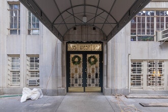 35 W 90th St in New York, NY - Foto de edificio - Building Photo