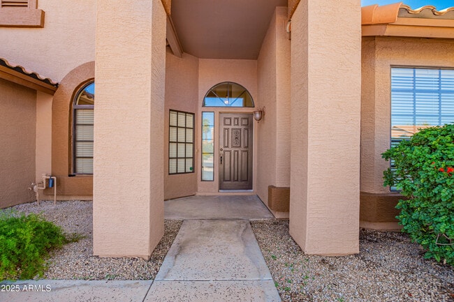 1517 W Islandia Dr in Gilbert, AZ - Building Photo - Building Photo