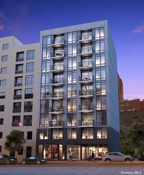 41-14 27th St-Unit -5D in Queens, NY - Foto de edificio