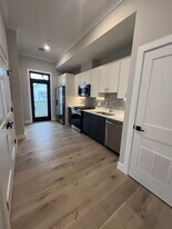 165 Everett St, Unit 303 in Boston, MA - Building Photo