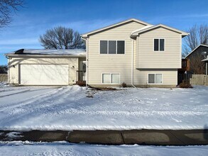 6320 W 66th St in Sioux Falls, SD - Building Photo - Building Photo