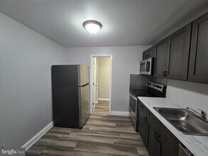 121 W Jersey Ave in Pitman, NJ - Building Photo - Building Photo