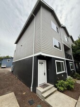 2603 SW Pickford St in Corvallis, OR - Building Photo - Building Photo