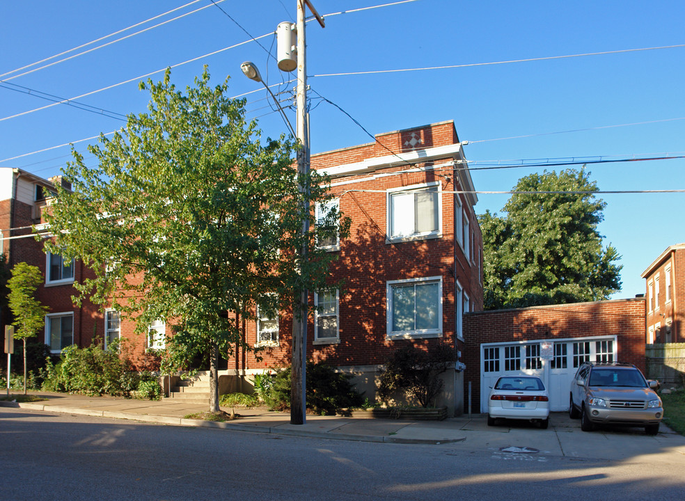 216 Park Ave in Newport, KY - Building Photo