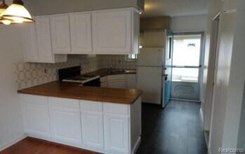 1480 Junction St in Plymouth, MI - Building Photo - Building Photo