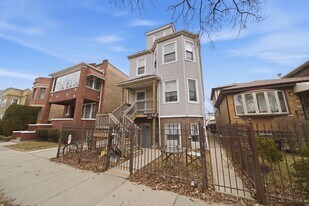 3841 N Bernard St, Unit 2R in Chicago, IL - Building Photo