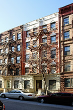 208 W 80th St in New York, NY - Building Photo - Building Photo