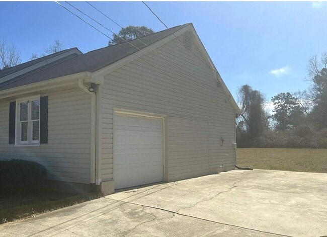 65 Salem Meadow Dr in Covington, GA - Building Photo - Building Photo