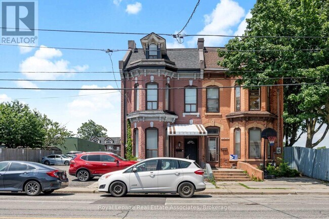 153 Bay St N in Hamilton, ON - Building Photo - Building Photo