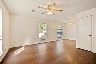 200 Concho St-Unit -A in Lockhart, TX - Building Photo - Building Photo