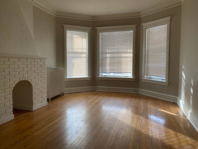 5427 N Wayne Ave, Unit 1st Floor in Chicago, IL - Building Photo - Building Photo