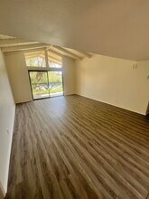 1407 N Sunrise Way in Palm Springs, CA - Foto de edificio - Building Photo