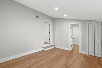 915 Avenue E in Rosenberg, TX - Building Photo - Building Photo