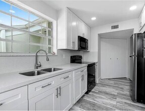2504 SE 20th Pl in Homestead, FL - Building Photo - Building Photo