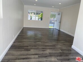 6644 Atoll Ave in Los Angeles, CA - Building Photo - Building Photo