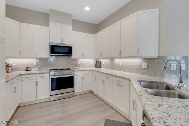 property at 6299 Arriba Ave