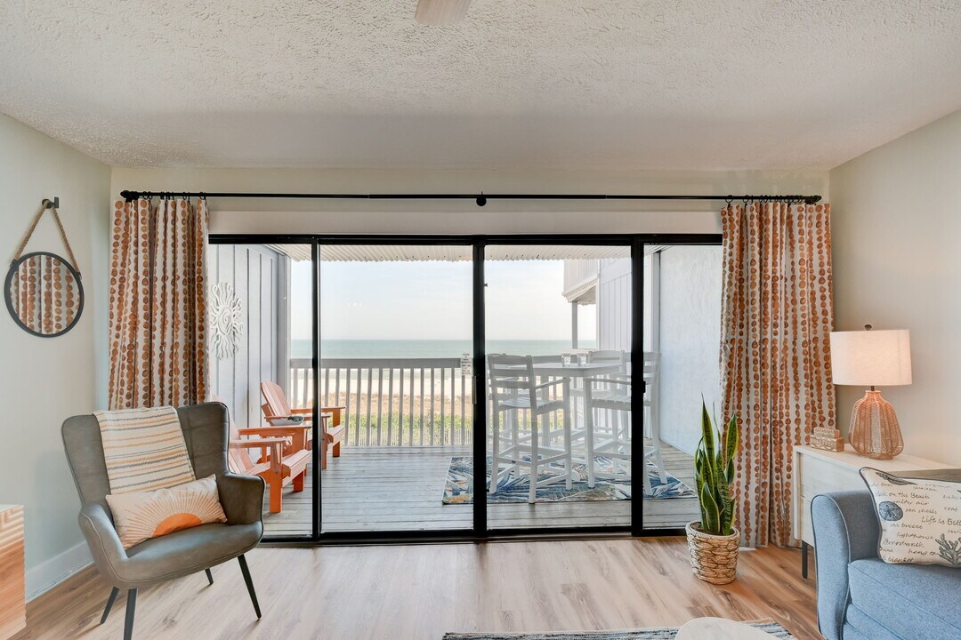 1311 Lake Park Blvd S in Carolina Beach, NC - Building Photo