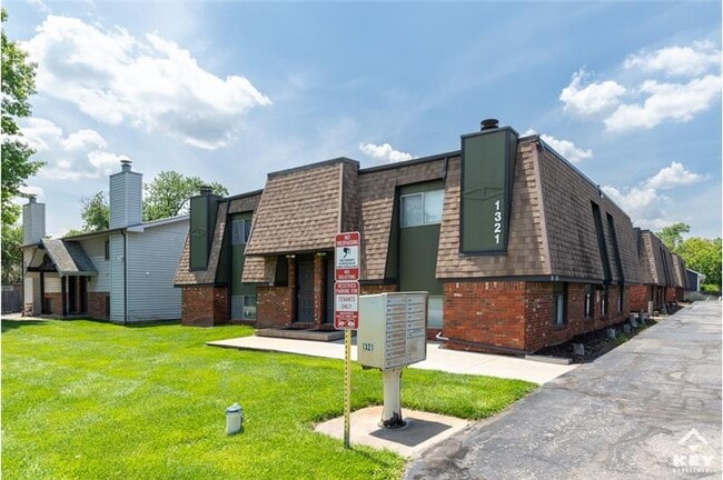 property at 1321 N Sheridan St