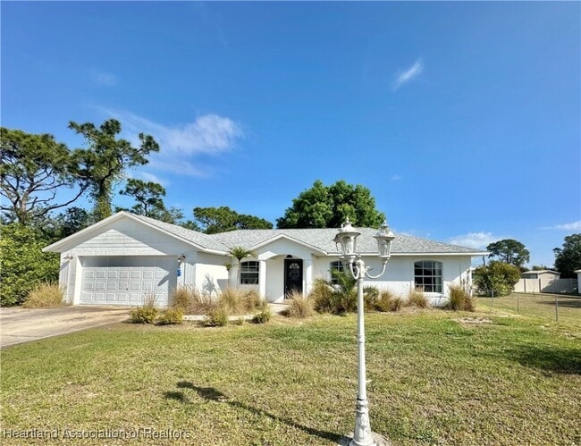 property at 2924 Thunderbird Rd