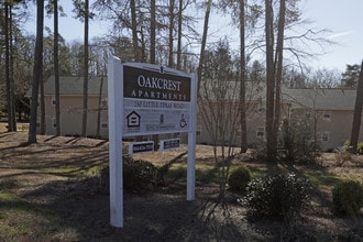 Oakcrest Apartments in Travelers Rest, SC - Foto de edificio - Building Photo