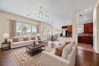 23222 Century Plant Dr in Katy, TX - Building Photo - Building Photo