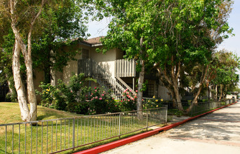 Pebblestone Apartments in Fontana, CA - Building Photo - Building Photo