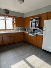 537 Mildred Ave in Waterloo, IA - Building Photo - Building Photo