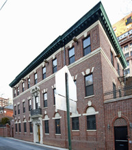 250 Cathedral Pl in Brooklyn, NY - Building Photo - Building Photo