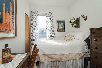 137 Columbia St, Unit 1L in Cambridge, MA - Foto de edificio - Building Photo