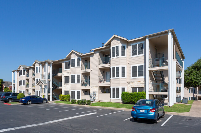 Arrowhead Park Apartments photo'