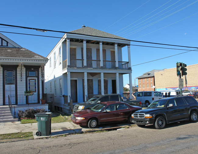 740 Jackson Ave in New Orleans, LA - Foto de edificio - Building Photo