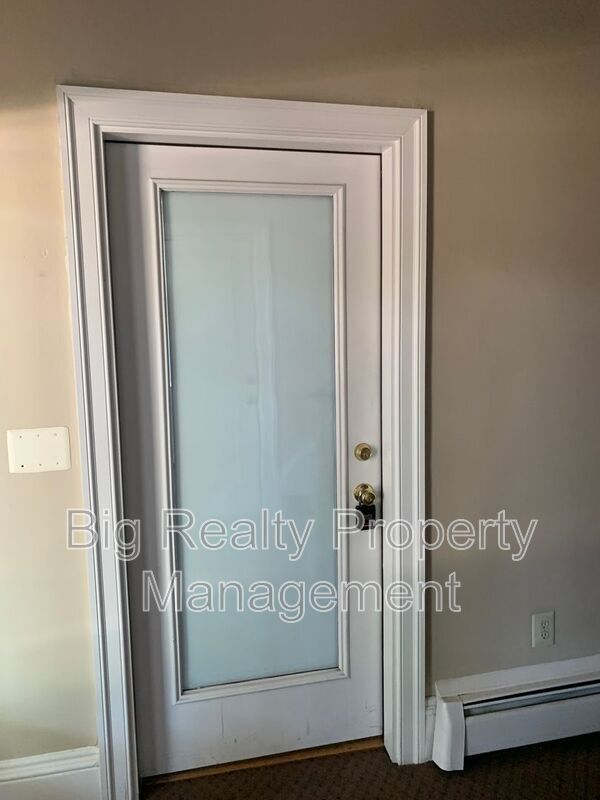 477 E Main St in Collegeville, PA - Building Photo - Building Photo