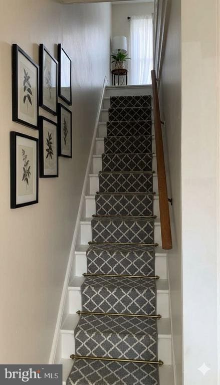 property at 3031 N Lee St