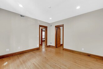 3106 W Schubert Ave in Chicago, IL - Building Photo - Building Photo