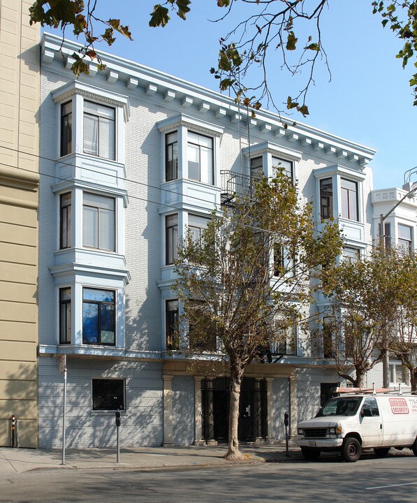 1750 Sacramento St in San Francisco, CA - Building Photo