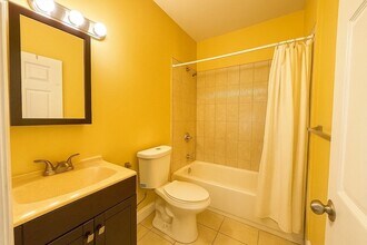 7 North Ave, Unit 1 in Boston, MA - Foto de edificio - Building Photo