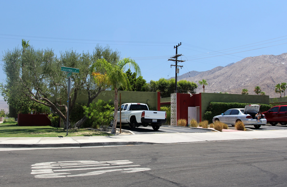 971 E Chuckwalla Rd in Palm Springs, CA - Building Photo