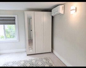 835 N Raymond Ave in Pasadena, CA - Foto de edificio - Building Photo