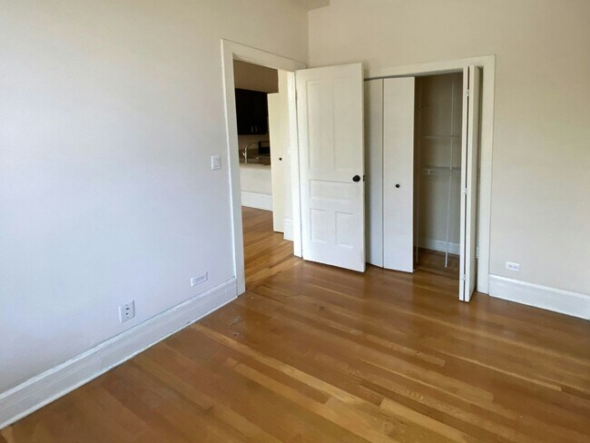 2954.2 N Racine Ave in Chicago, IL - Building Photo - Building Photo